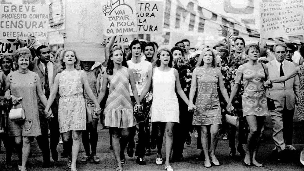 Michelle Perrot, con Eduardo Castillo. Le temps des féminismes. Reseña por Carolina Sthephania Muñoz Canto
